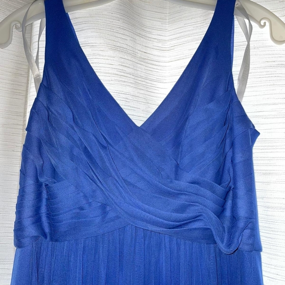 Blue Dress - Picture 3 of 4